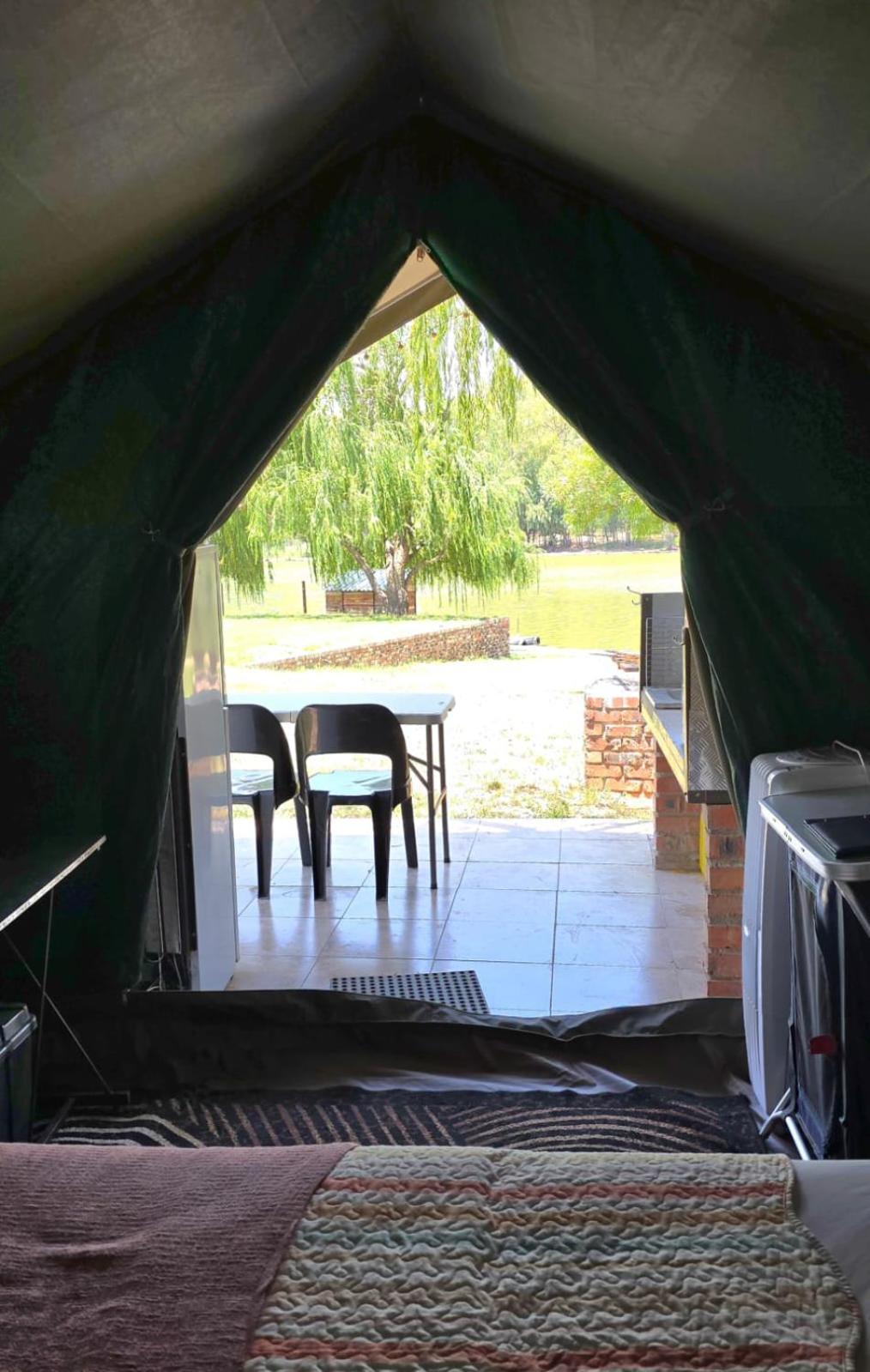 Campismo de Luxo Riverbend Camp - Self-catering Luxury Glamping Tent Christiana