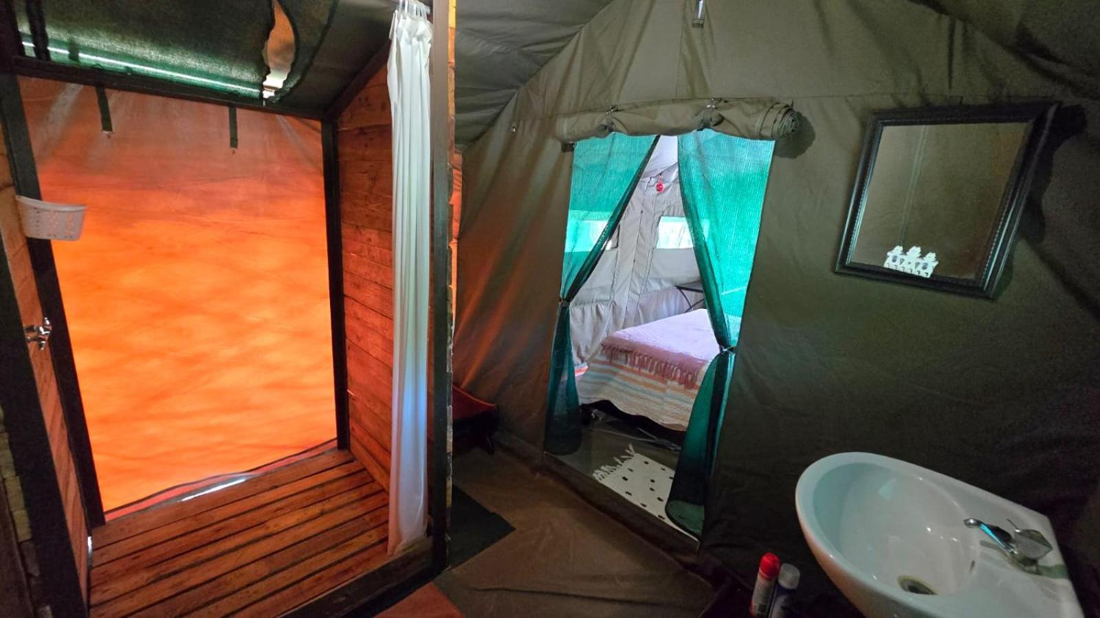Riverbend Camp - Self-catering Luxury Glamping Tent