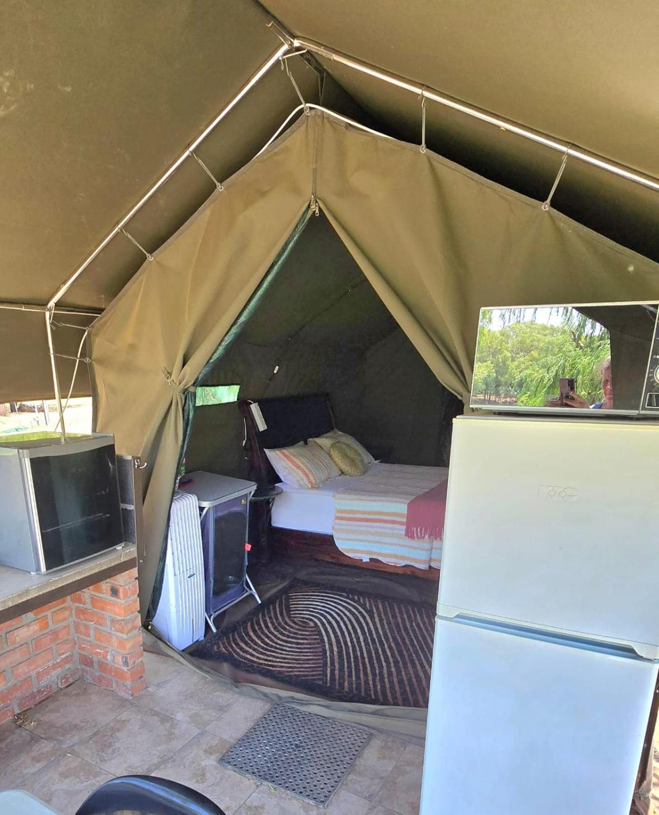 Riverbend Camp - Self-catering Luxury Glamping Tent *